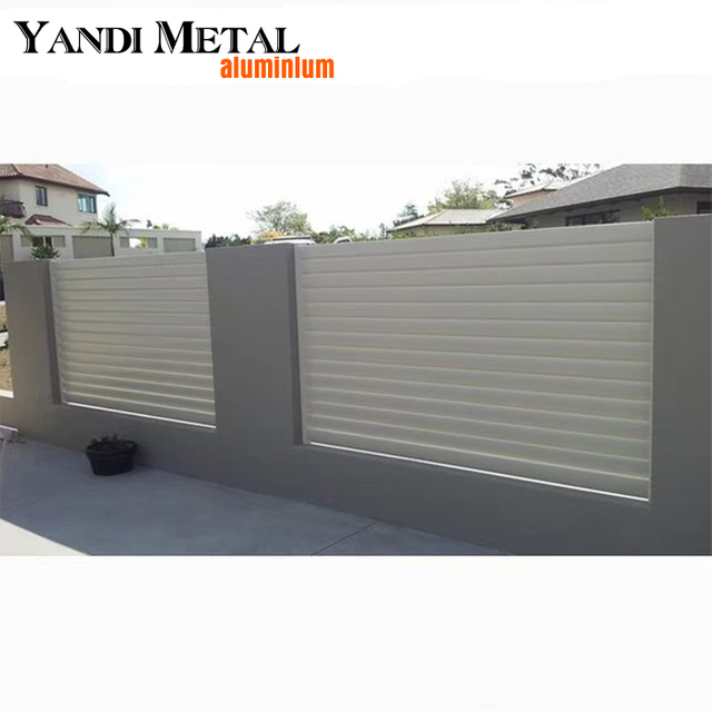 Valla de jardín de diseño moderno Valla de aluminio de privacidad barata El cliente diseña una valla decorativa de aluminio con recubrimiento en polvo