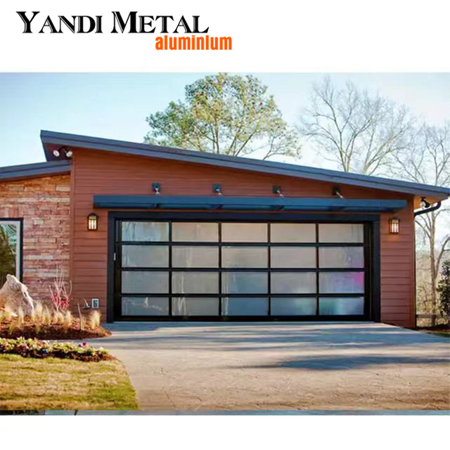 Puerta de garaje de vidrio de aluminio automática transparente con panel compuesto elevado moderno