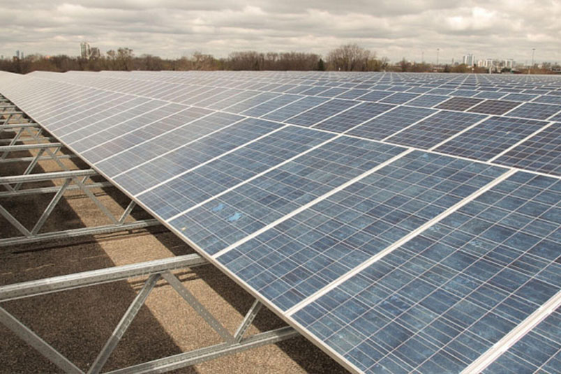 Aluminio extruido en infraestructura de energía verde: granjas solares y más