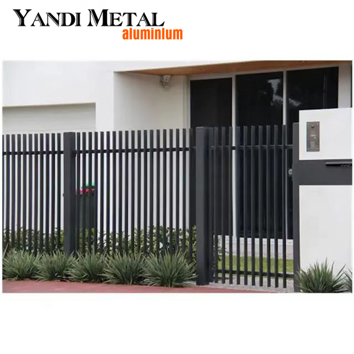 Nueva valla de privacidad, valla de hoja vertical de aluminio, panel de valla de perfil de aluminio con recubrimiento en polvo para exteriores