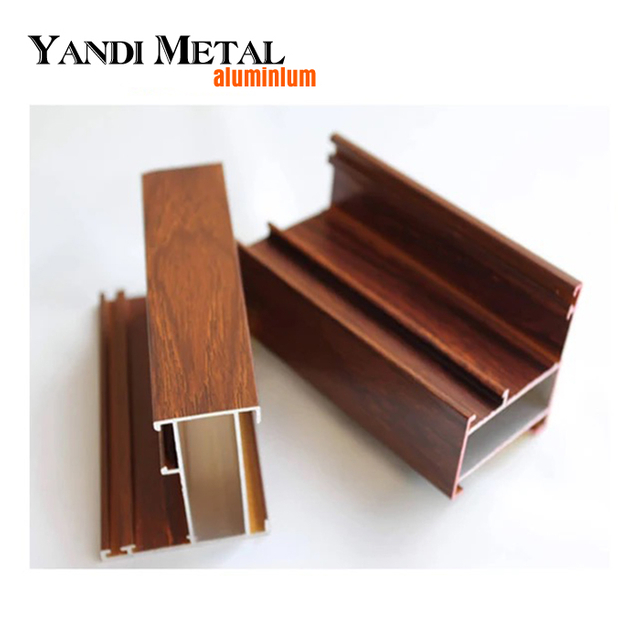 Textura de madera, perfil de aluminio decorativo, patrón de tubo hueco, ventana de color tipo madera, imitación de madera y perfil de aluminio