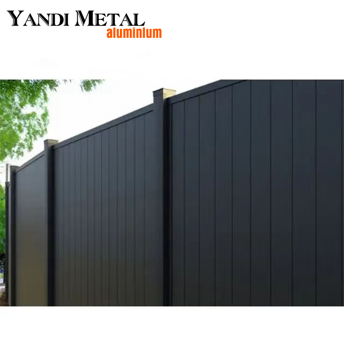 Venta caliente, material de listón privado compuesto barato para jardín, valla de tablero extruido de madera, tablero de plástico de madera, marco de aluminio, conjunto para exteriores