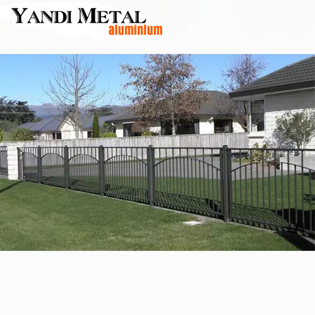 Valla de aluminio vendedora caliente valla de privacidad de metal barandilla de jardín valla de protección contra la corrosión valla de aluminio