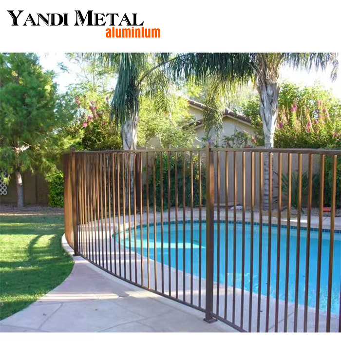 Valla de seguridad decorativa Valla de jardín La calidad moderna de aluminio del aluminio de la valla metálica es buena