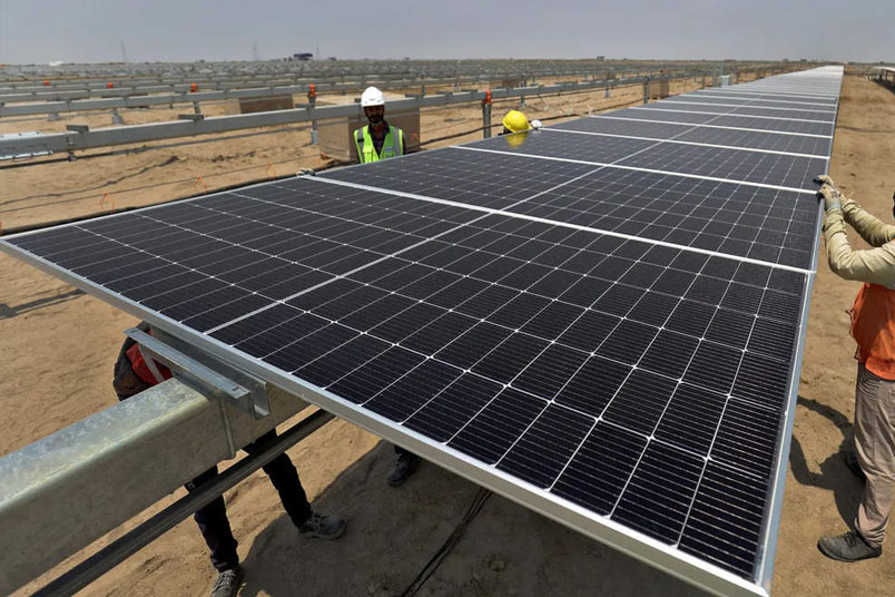 Aluminio extruido en infraestructura de energía verde: granjas solares y más
