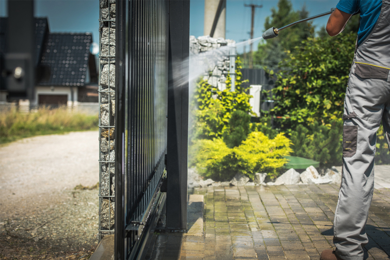 Beneficios sin mantenimiento de las cercas de aluminio