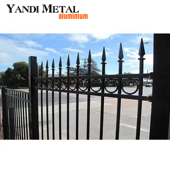 Privacidad Valla de jardín Los piquetes de metal de aluminio decoraron los paneles de la cerca de acero de la cerca del hierro forjado