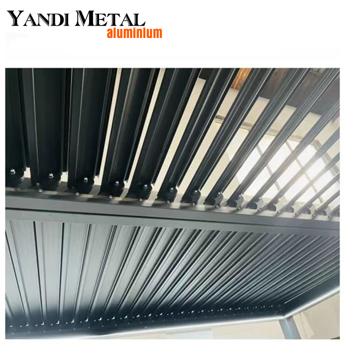 Sombra de aluminio de la pérgola del techo del metal de la pérgola del control del viento de la protección solar al aire libre